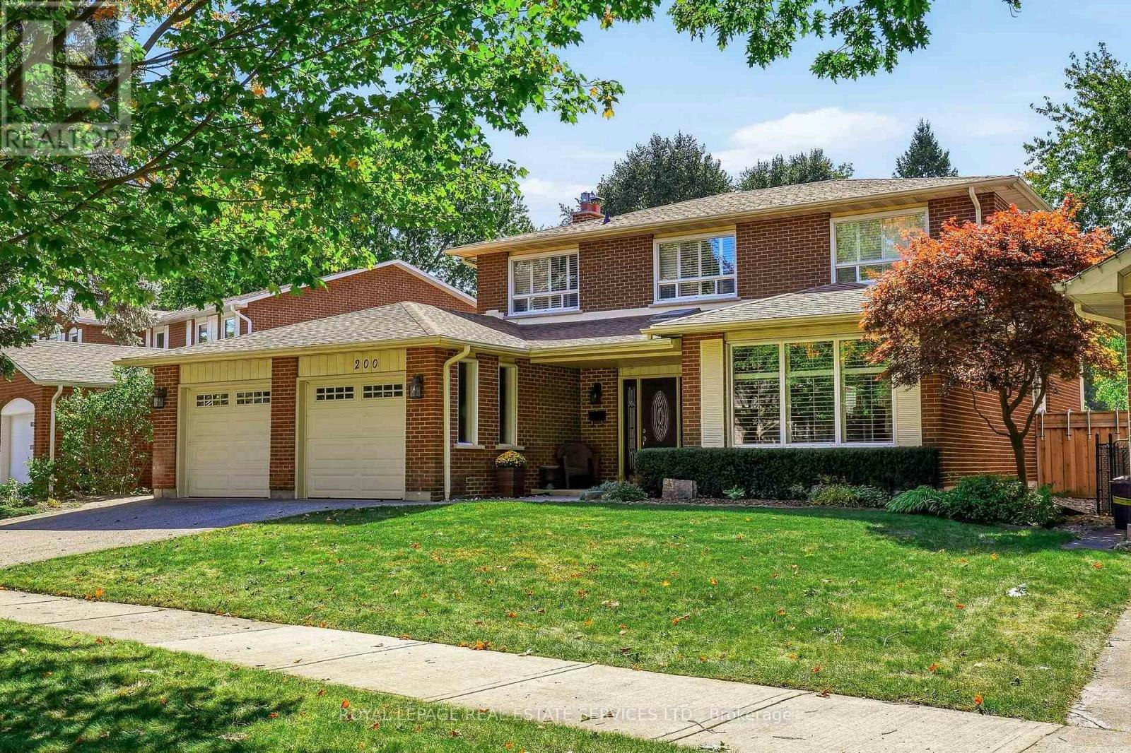 200 All Saints Crescent, Oakville, ON, L6J 5M9