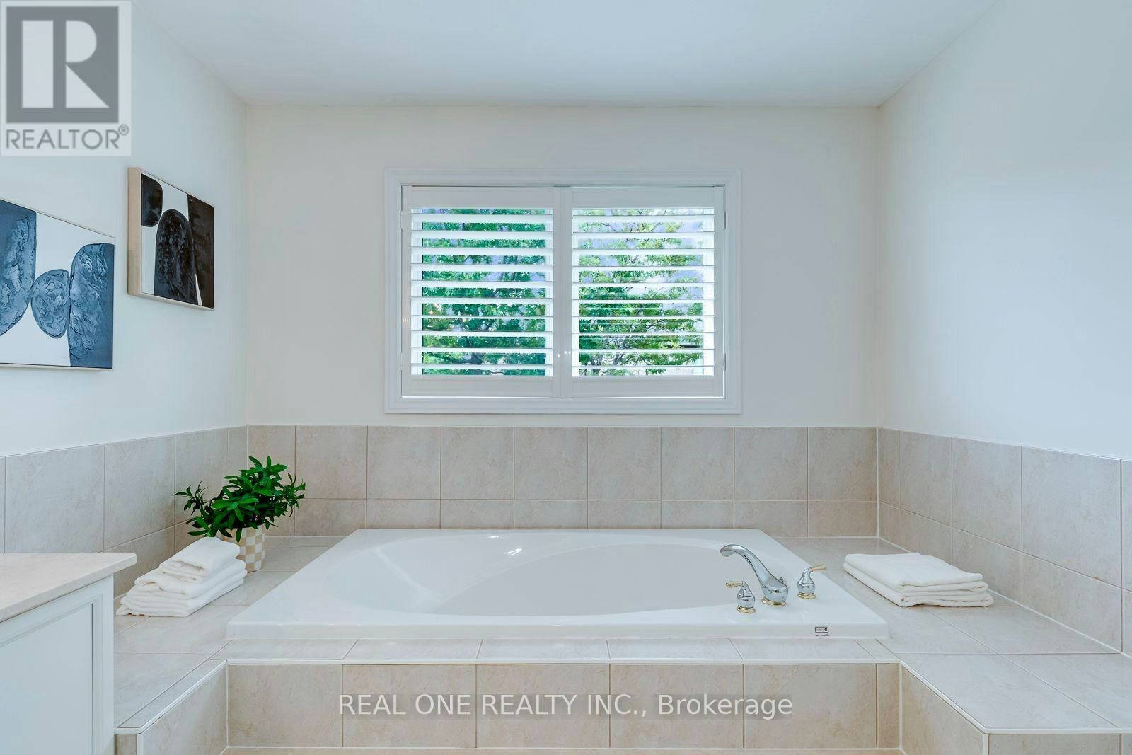 2456 Bon Echo Drive, Oakville, ON, L6H 7P9 - 31