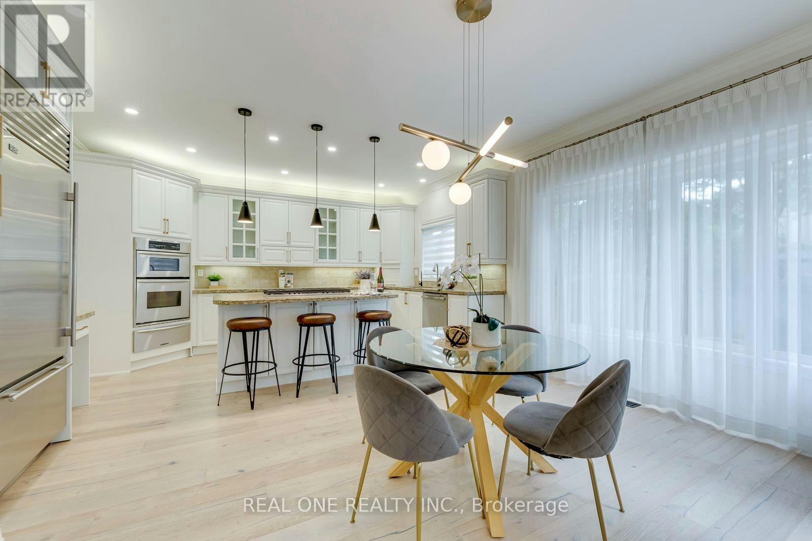 2456 Bon Echo Drive, Oakville, ON, L6H 7P9 - 16