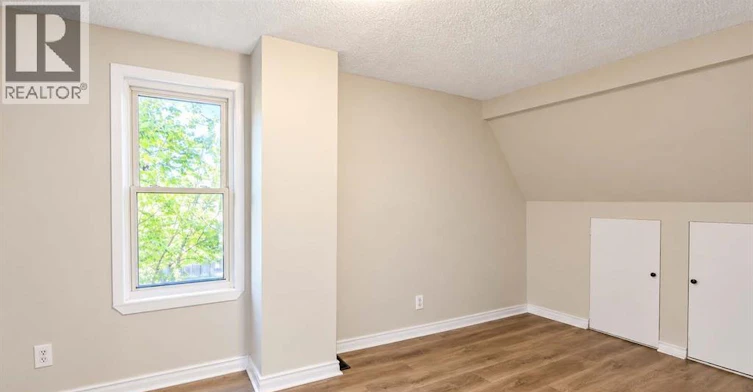 359 Mcewan Avenue, Windsor, ON, N9B 2E5 - 4