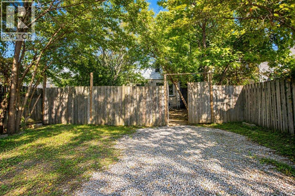359 Mcewan Avenue, Windsor, ON, N9B 2E5 - 16
