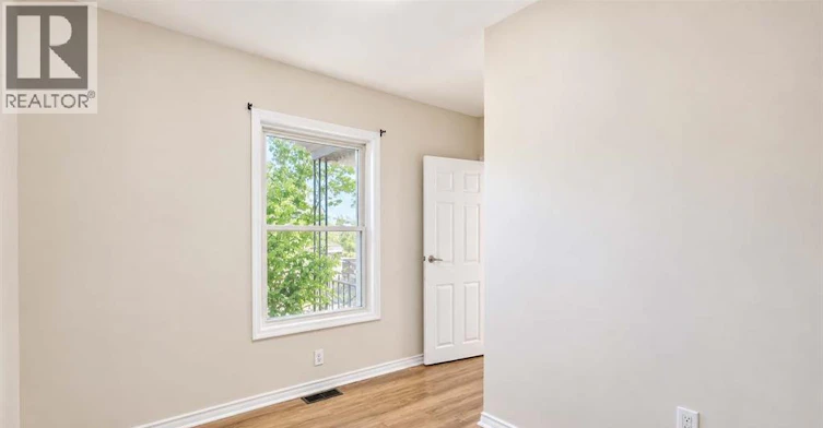 359 Mcewan Avenue, Windsor, ON, N9B 2E5 - 10