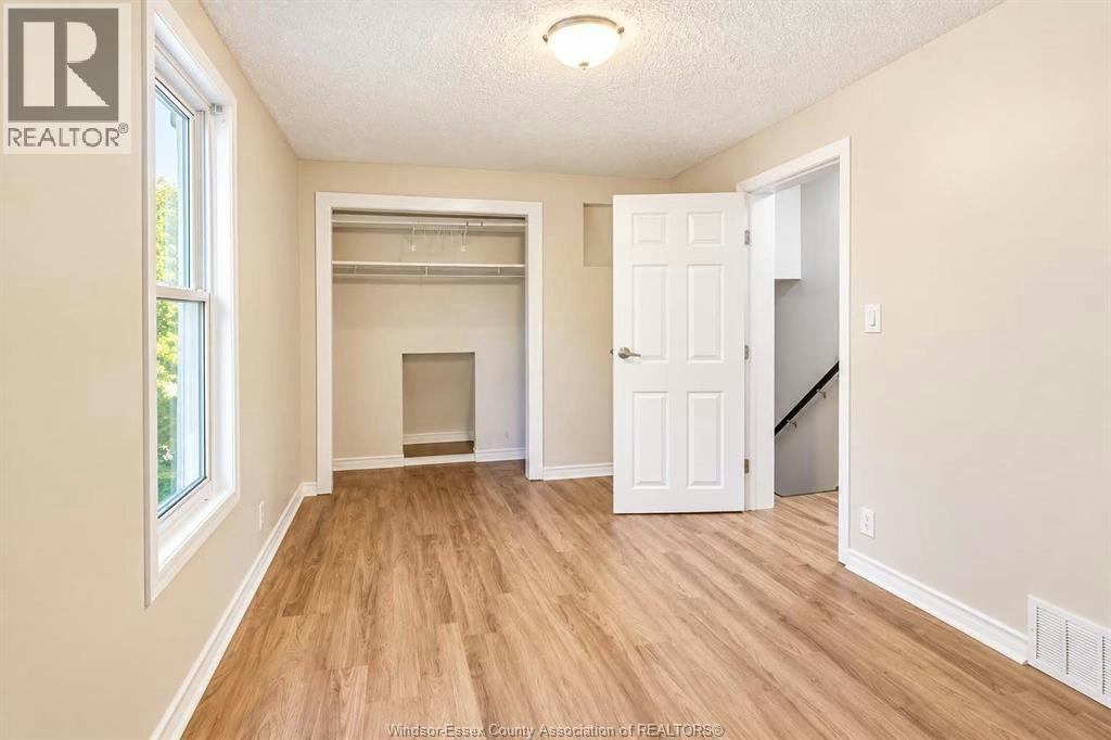 359 Mcewan Avenue, Windsor, ON, N9B 2E5 - 9