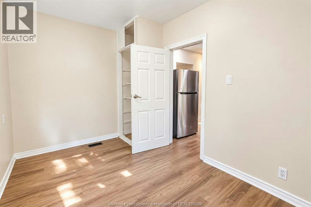 359 Mcewan Avenue, Windsor, ON, N9B 2E5 - 7
