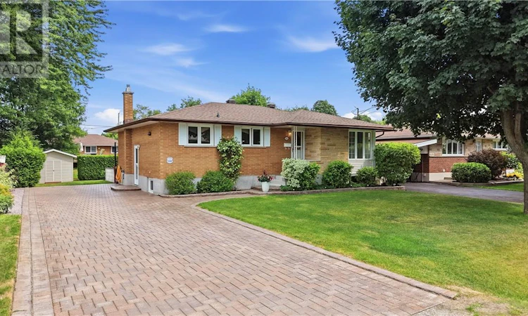 836 St. Andrews Road