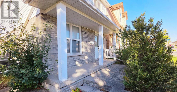852 Attersley Drive, Oshawa, ON, L1K 1T9 - 2