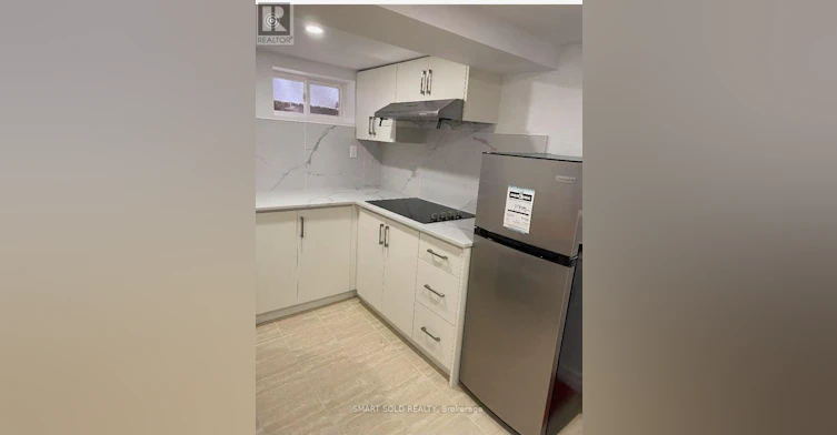 29 Ryerson Avenue, Toronto, ON, M5T 2P4 - 6