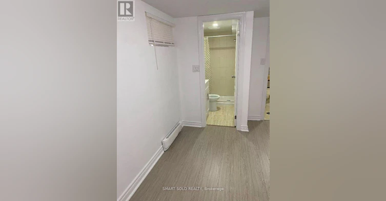 29 Ryerson Avenue, Toronto, ON, M5T 2P4 - 3