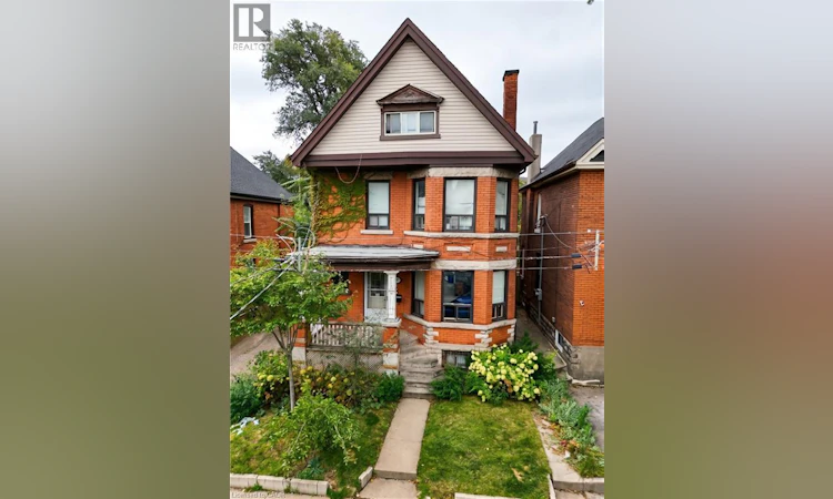 58 Arthur Avenue N