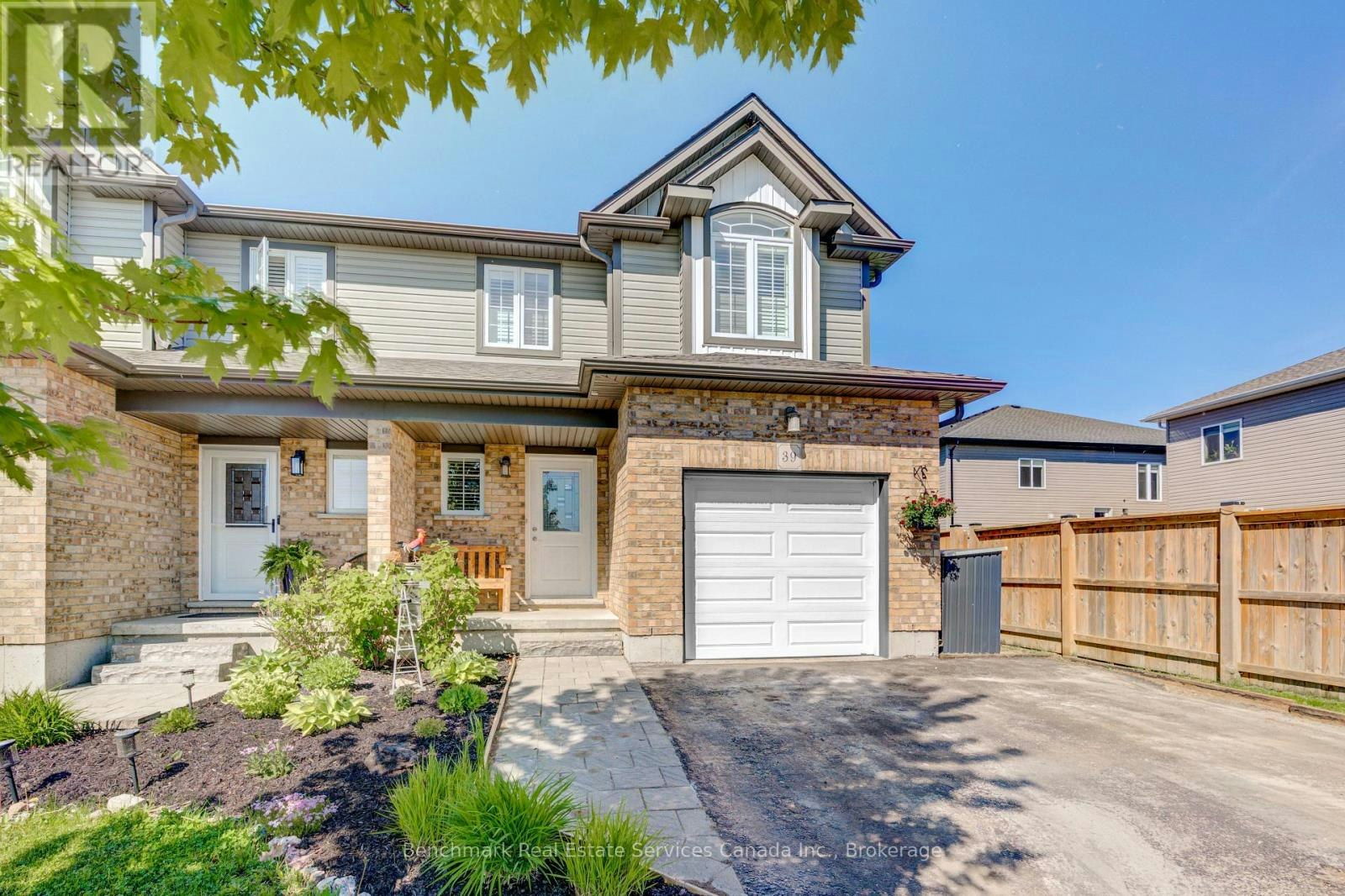 39 Leesboro Trail, Thames Centre, ON, N0M 2P0