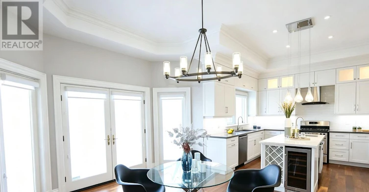 472 Spring Gate Boulevard, Vaughan, ON, L4J 5C7 - 2