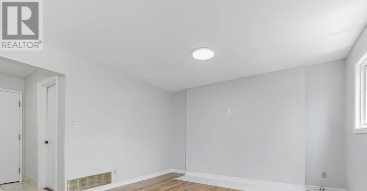 MAIN-71 Misty Meadow Drive, Vaughan, ON, L4L 3X1 - 10