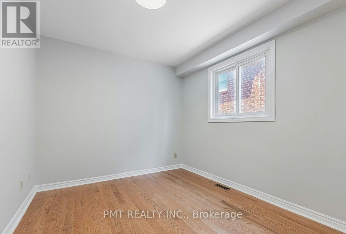 MAIN-71 Misty Meadow Drive, Vaughan, ON, L4L 3X1 - 11