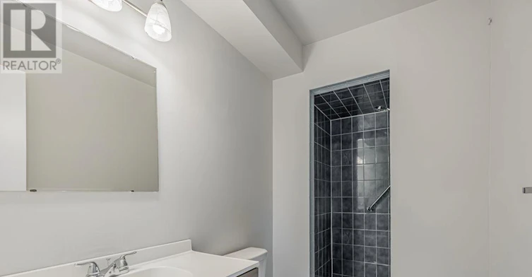 MAIN-71 Misty Meadow Drive, Vaughan, ON, L4L 3X1 - 12