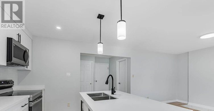MAIN-71 Misty Meadow Drive, Vaughan, ON, L4L 3X1 - 7