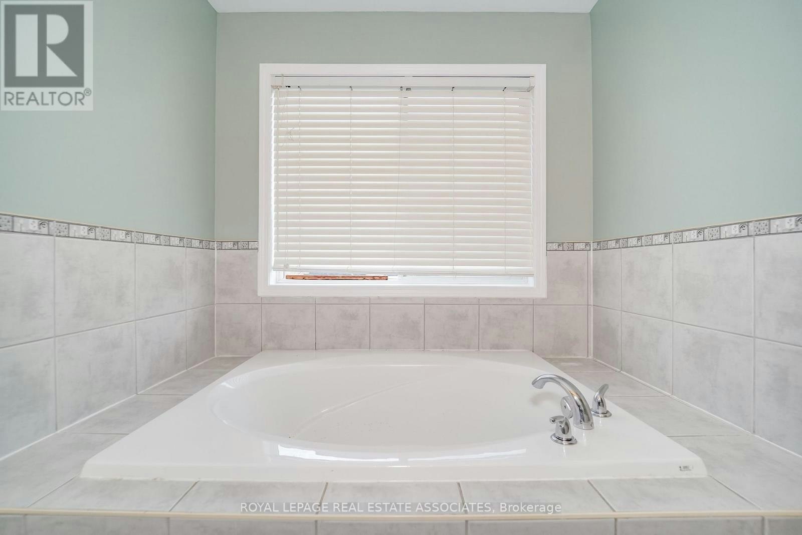 54 Horizon Street, Brampton, ON, L6P 2J2 - 34