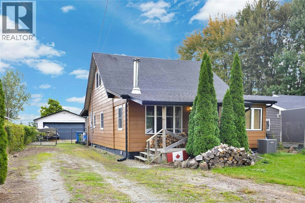 1957 Front Road North, Amherstburg, ON, N9V 3R3
