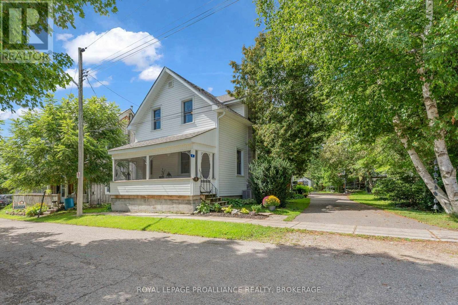 4 Miller Street, Leeds and the Thousand Islands, ON, K0E 1L0