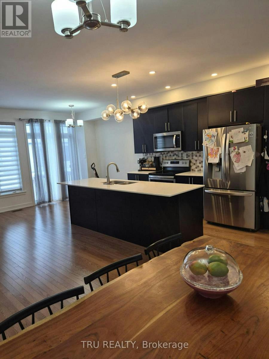 2037 Allegrini Terrace, Ottawa, ON, K2S 2S7