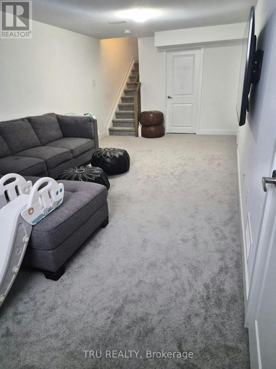 2037 Allegrini Terrace, Ottawa, ON, K2S 2S7 - 17