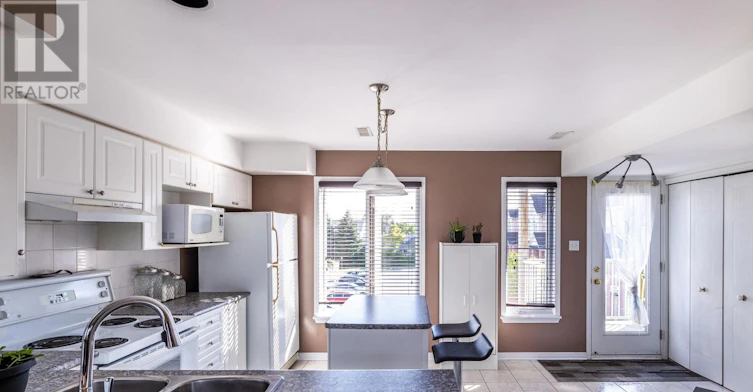 1707 Blohm Drive, Ottawa, ON, K1G 6N6 - 8