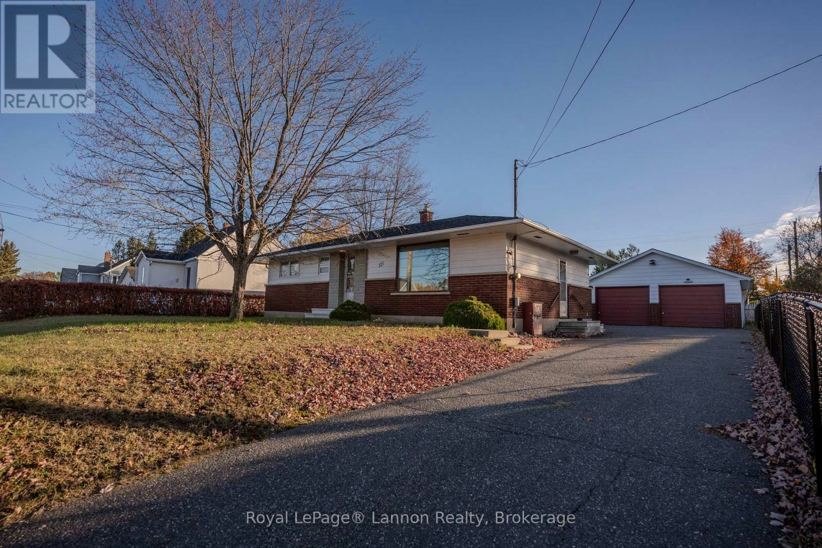 221 Balsam Street, Thunder Bay, ON, P7A 5N4