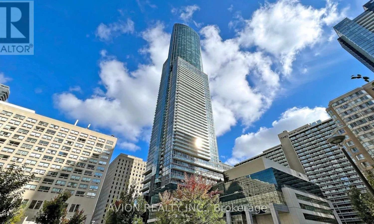 5716-386 Yonge Street