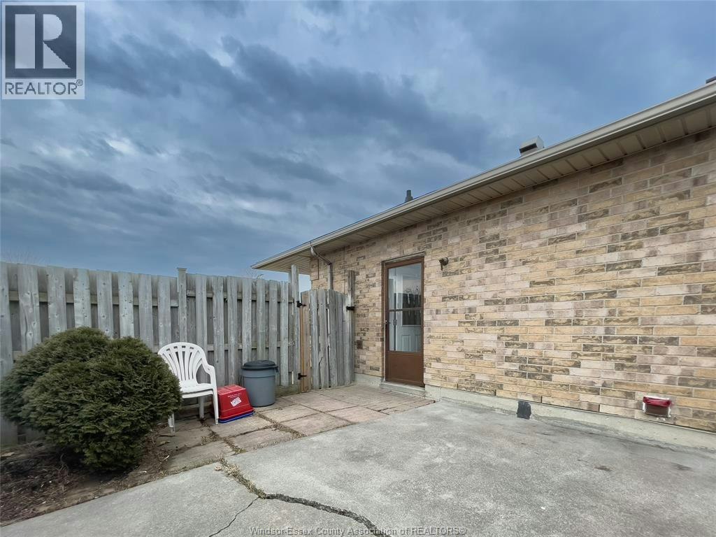 Lower-1198 Highnoon Drive, Windsor, ON, N9G 2X1 - 2