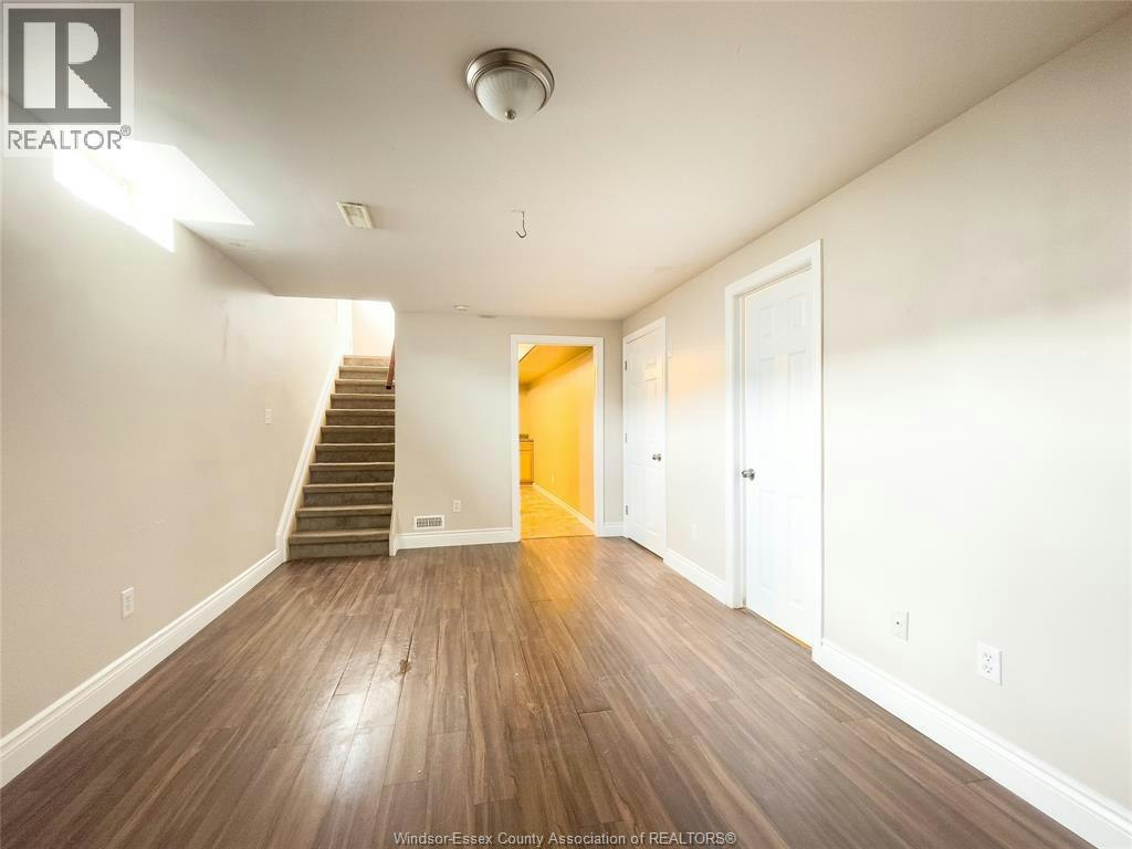 Lower-1198 Highnoon Drive, Windsor, ON, N9G 2X1 - 6
