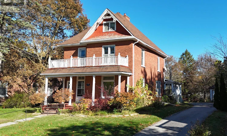 49 Booth Street N