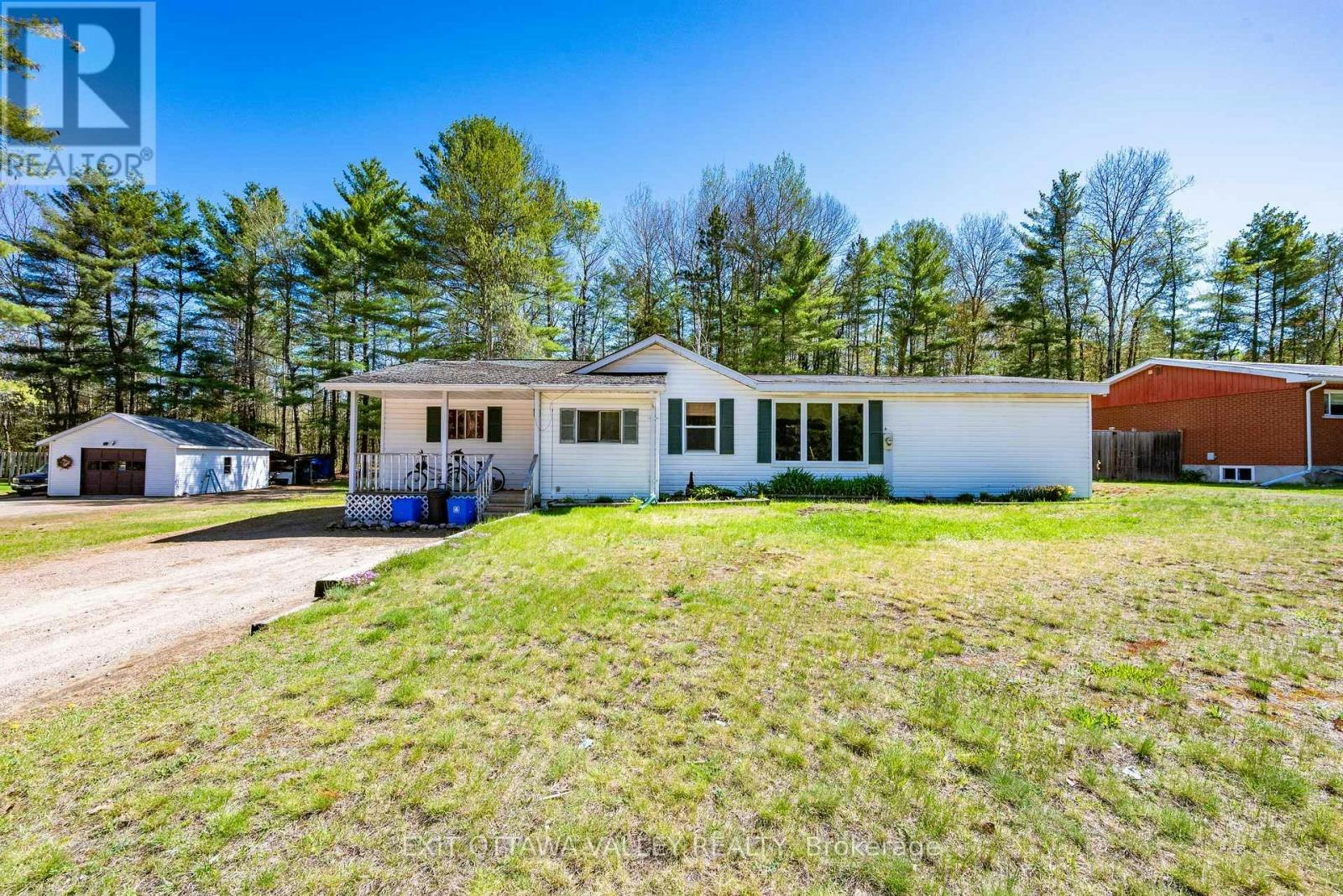 32848 17 Highway Highway, Deep River, ON, K0J 1P0