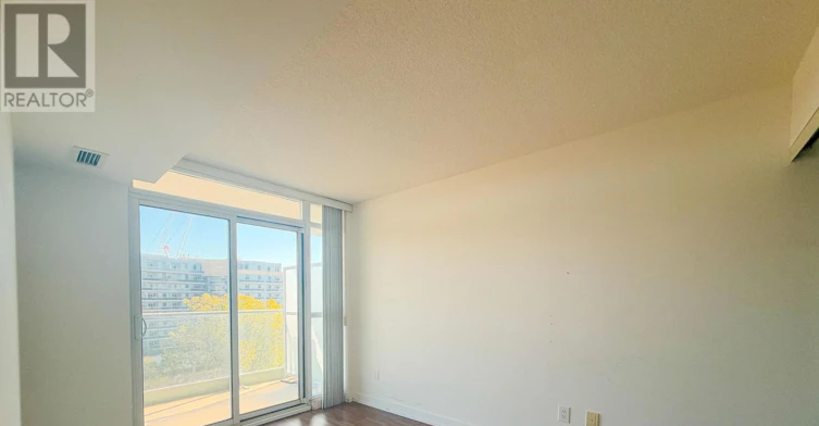 701-33 Singer Court, Toronto, ON, M2K 0B4 - 2