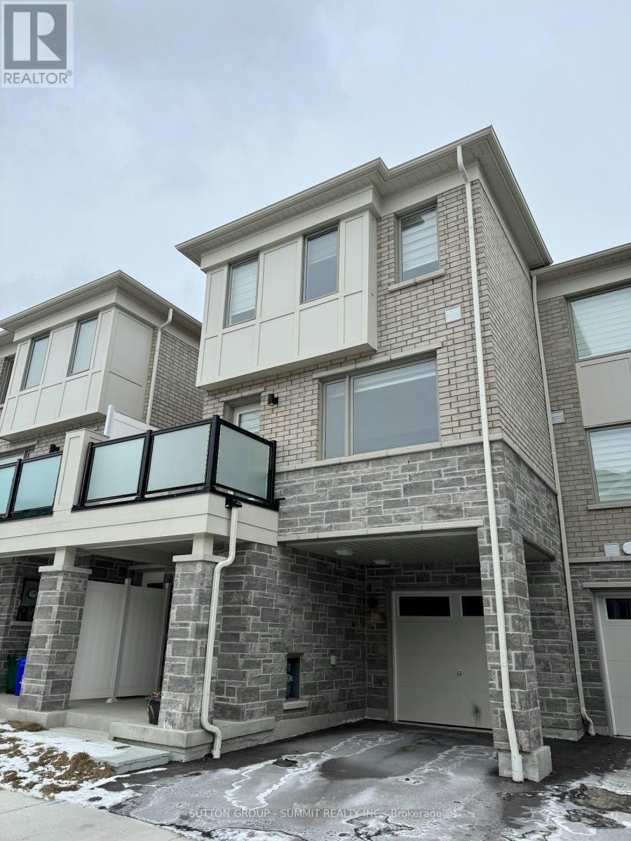 3355 Thunderbird Promenade, Pickering, ON, L1X 0N1 - 2