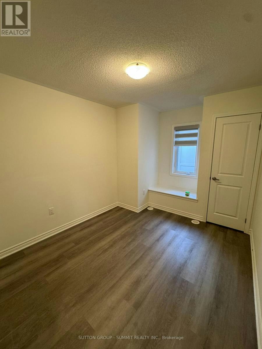 3355 Thunderbird Promenade, Pickering, ON, L1X 0N1 - 27