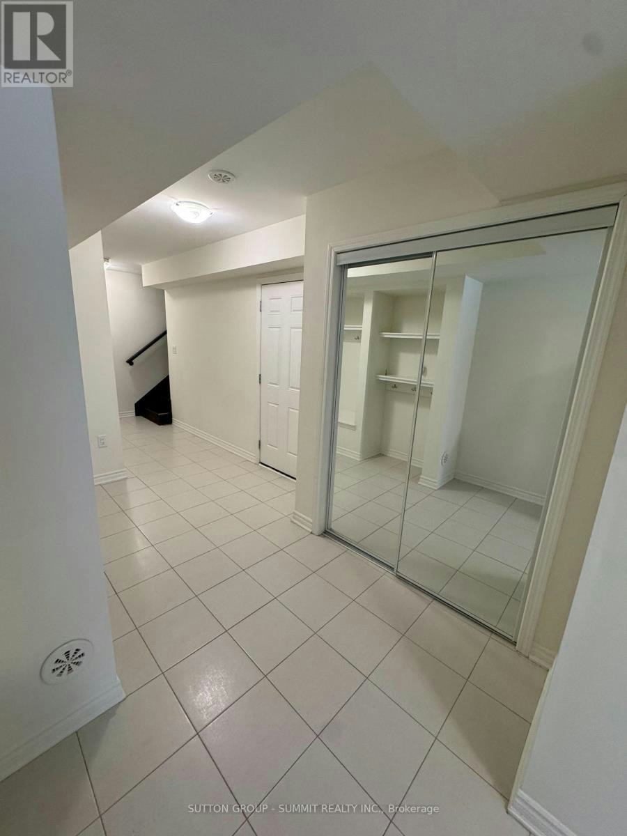 3355 Thunderbird Promenade, Pickering, ON, L1X 0N1 - 5