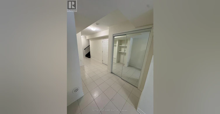 3355 Thunderbird Promenade, Pickering, ON, L1X 0N1 - 5