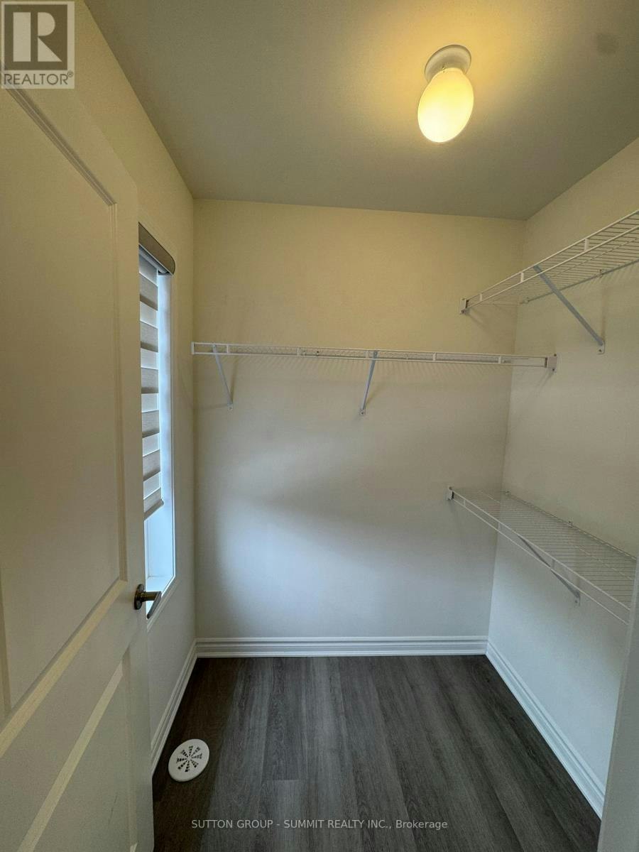 3355 Thunderbird Promenade, Pickering, ON, L1X 0N1 - 33