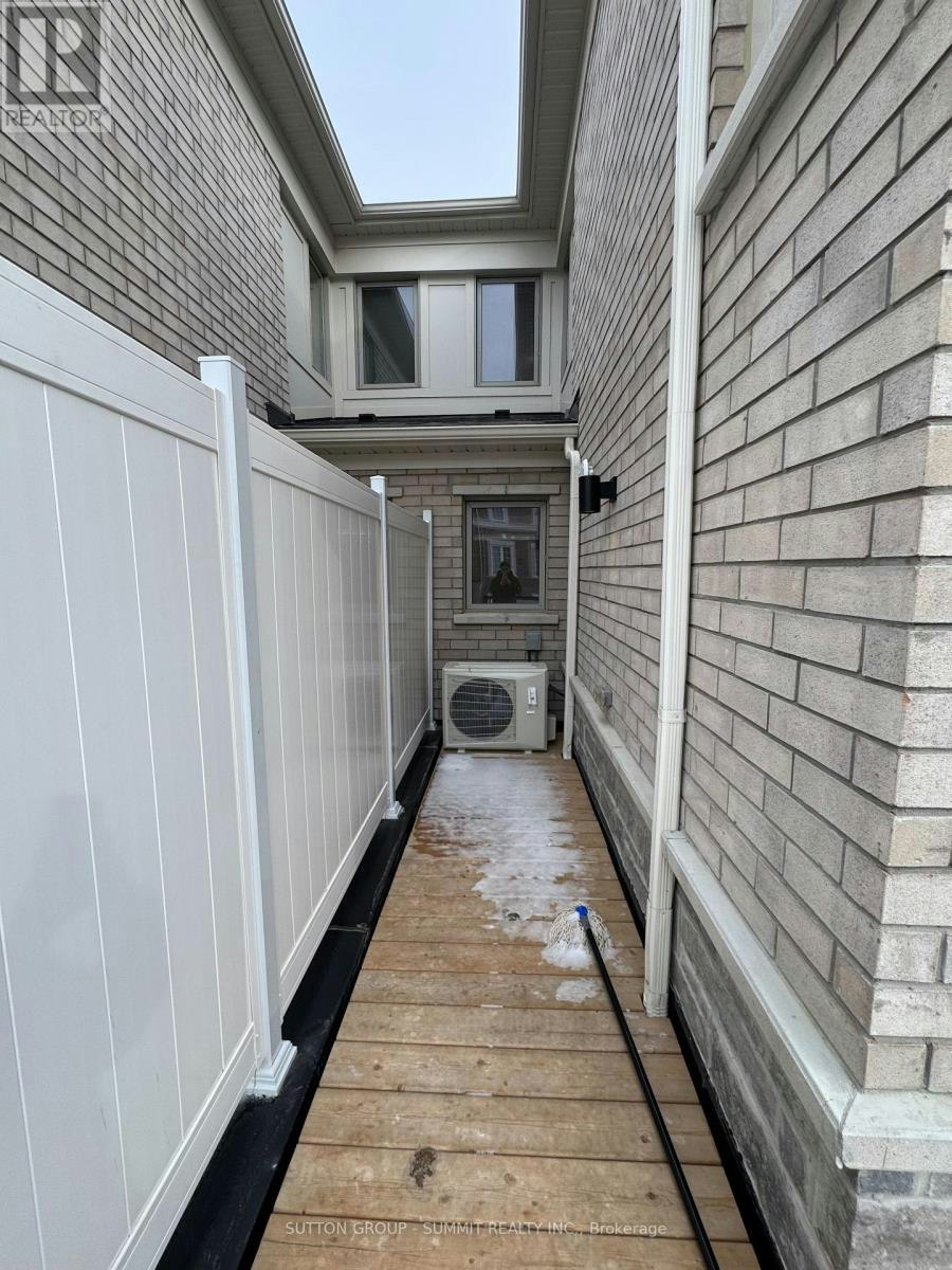 3355 Thunderbird Promenade, Pickering, ON, L1X 0N1 - 20