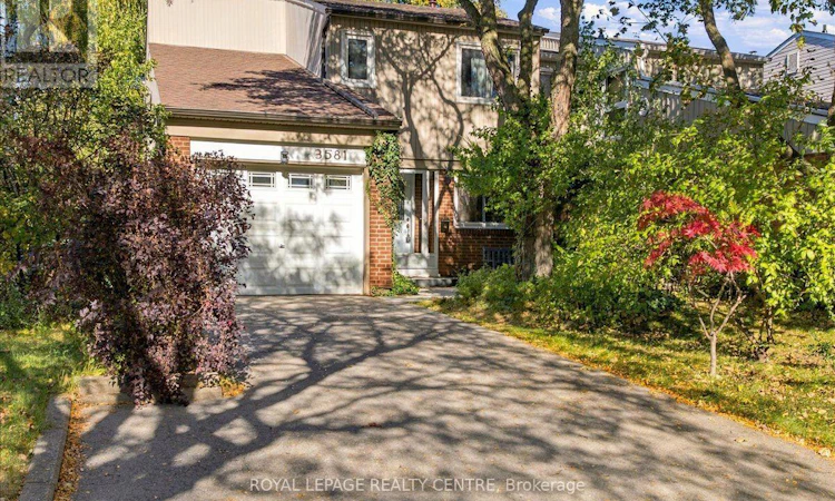 3581 Ash Row Crescent