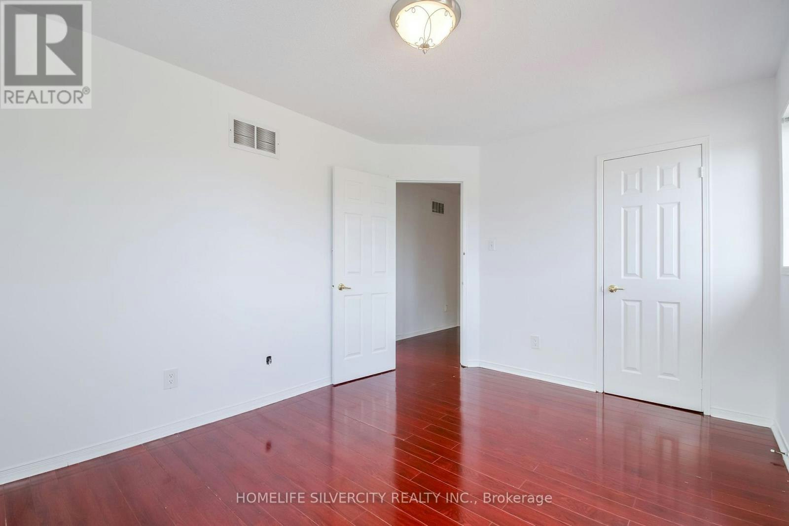 22 Meadow Glade Road, Brampton, ON, L6R 1Z7 - 21
