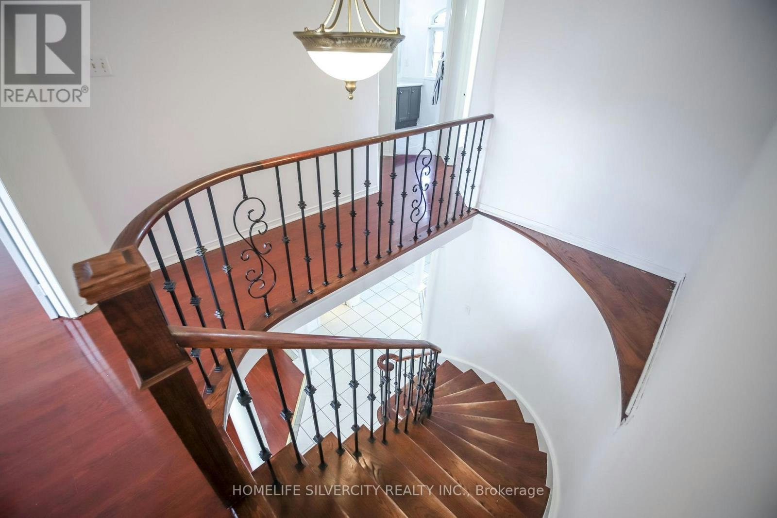 22 Meadow Glade Road, Brampton, ON, L6R 1Z7 - 35