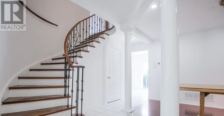 22 Meadow Glade Road, Brampton, ON, L6R 1Z7 - 18