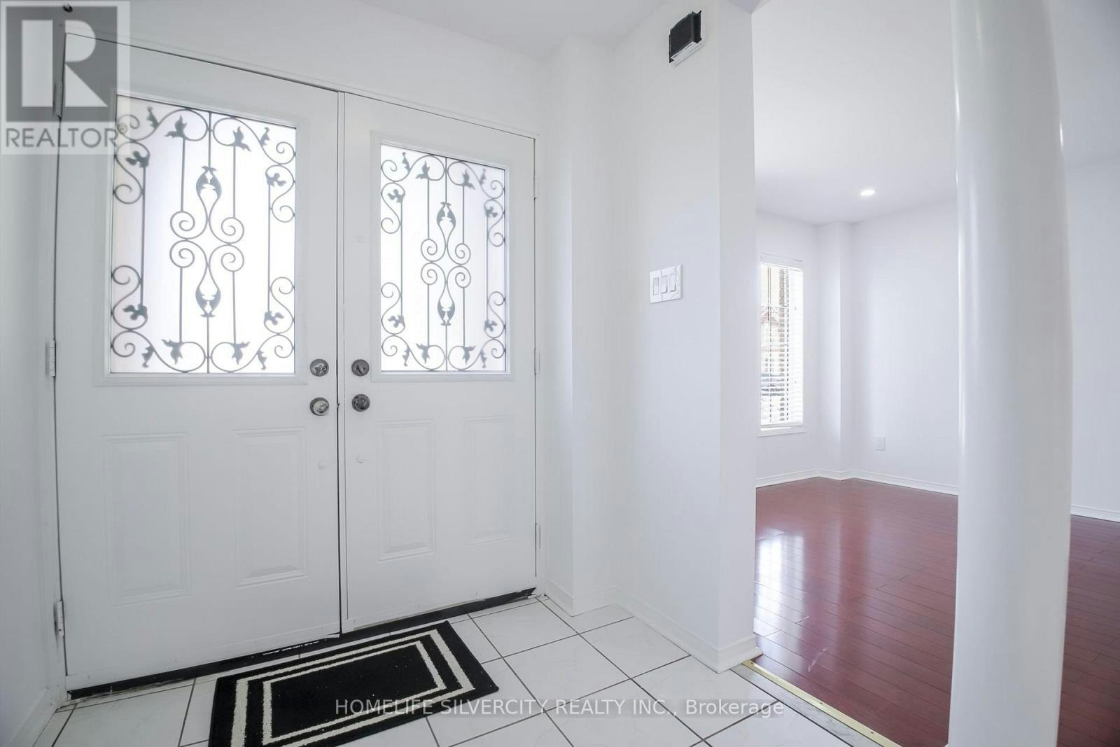 22 Meadow Glade Road, Brampton, ON, L6R 1Z7 - 6