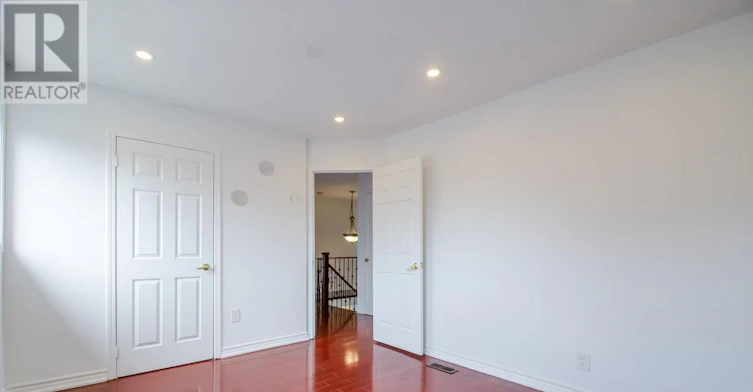 22 Meadow Glade Road, Brampton, ON, L6R 1Z7 - 23