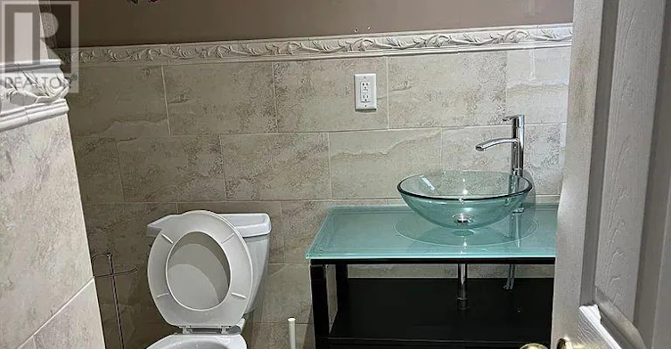 190 Campbell (Main Floor Avenue, Toronto, ON, M6P 3V4 - 5