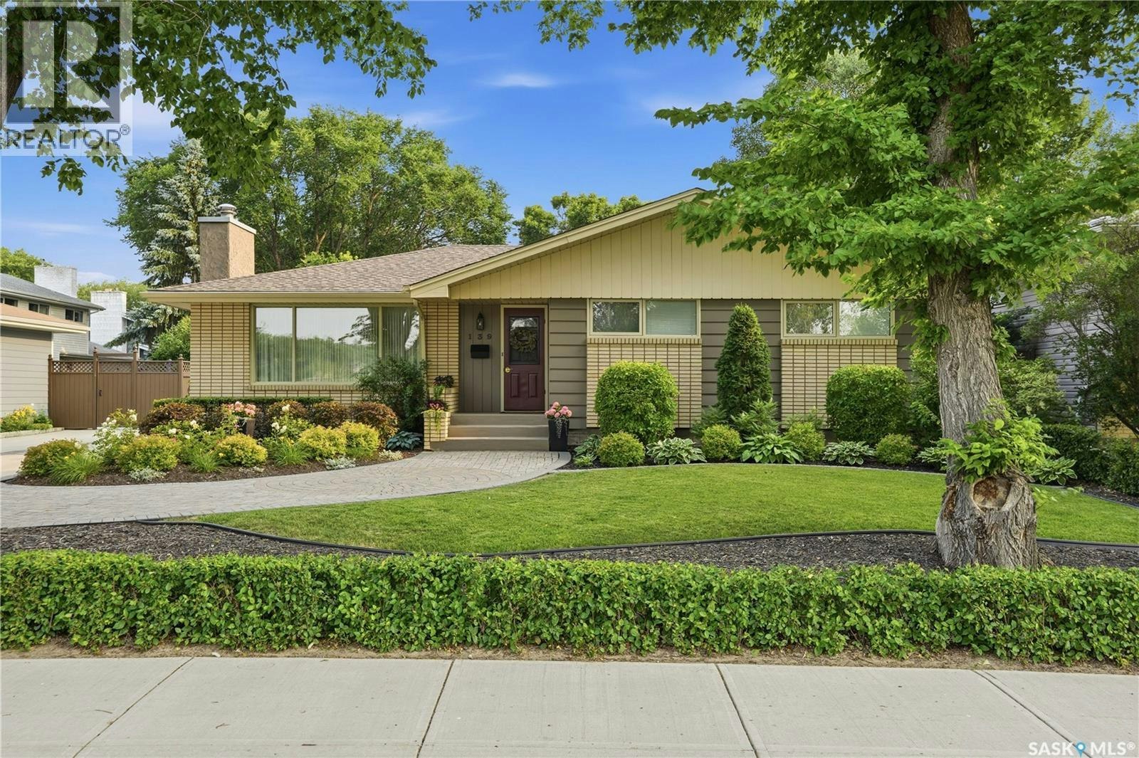 139 Sunset Drive, Regina, SK, S4S 2S1