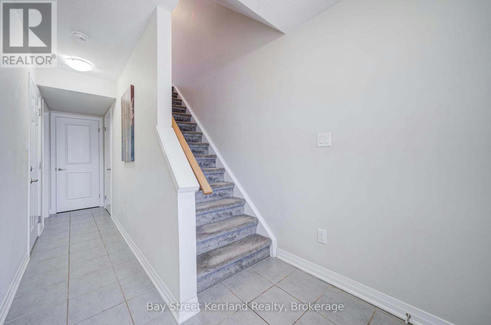 7 Sportsman Hill Street, Kitchener, ON, N2P 2N7 - 4