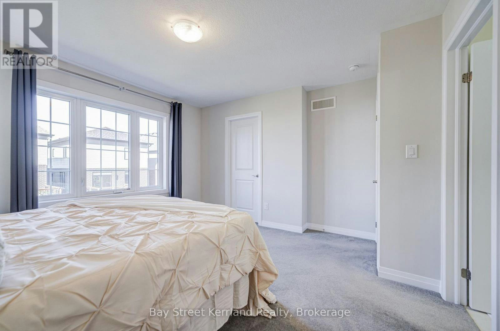 7 Sportsman Hill Street, Kitchener, ON, N2P 2N7 - 27
