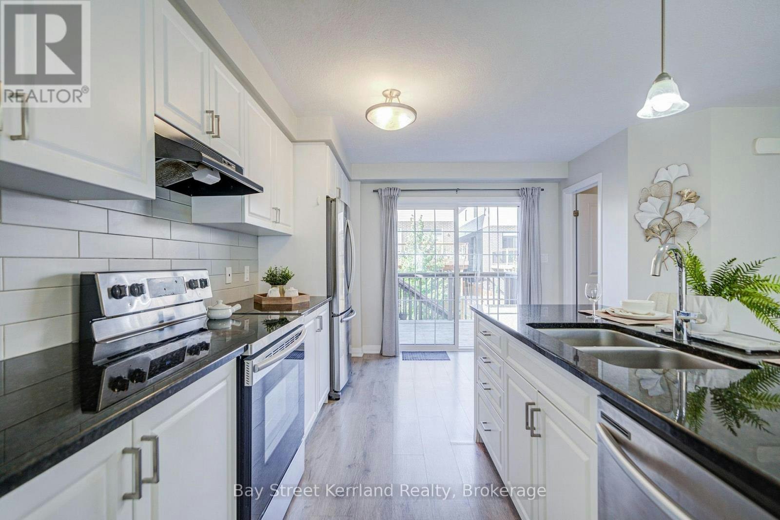 7 Sportsman Hill Street, Kitchener, ON, N2P 2N7 - 12