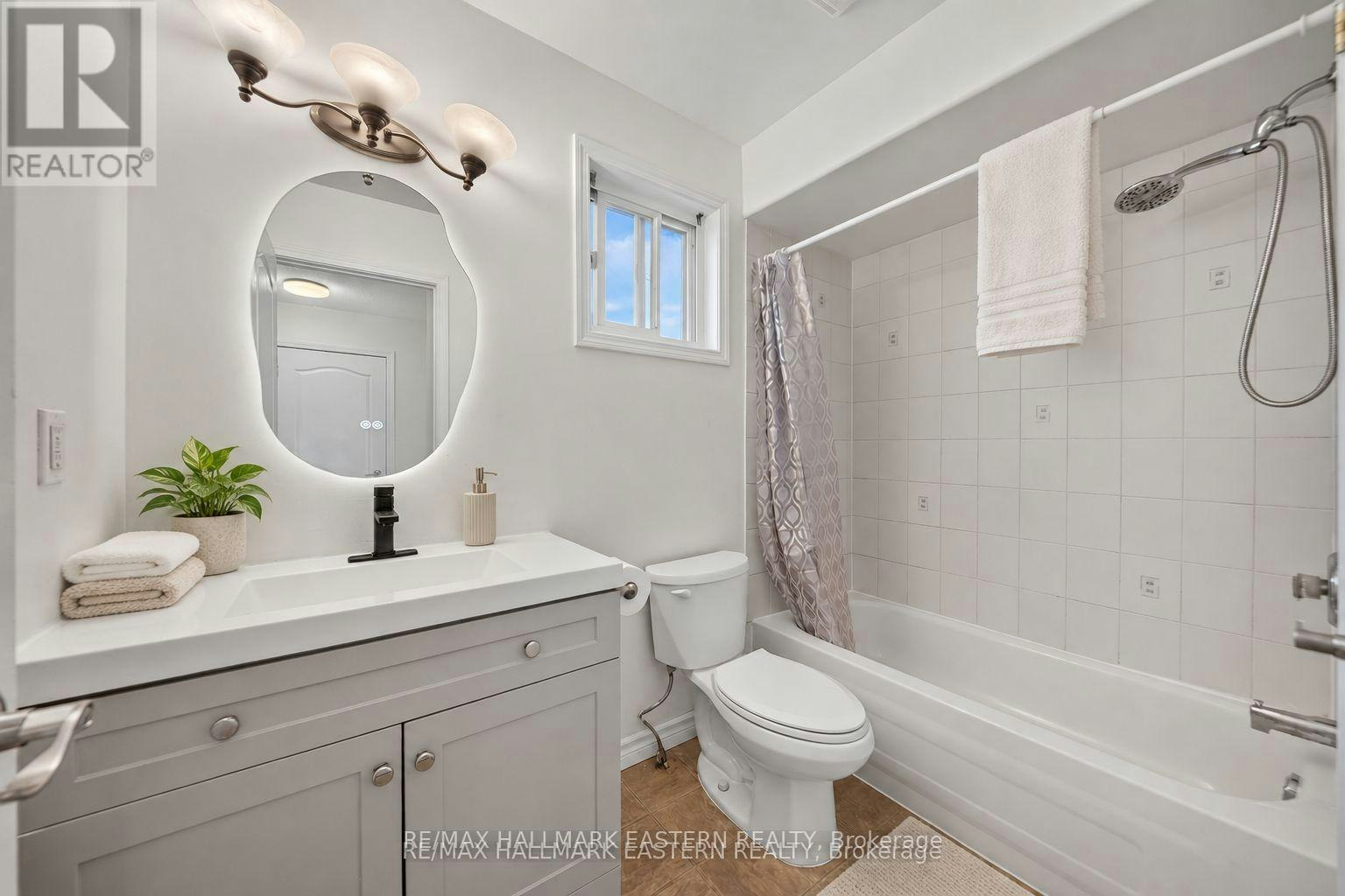 656 Clancy Crescent, Peterborough, ON, K9K 2S3 - 6